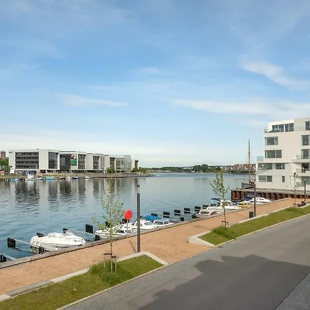 Dom wakacyjny Luxury Center Harbour 2 Bedroom