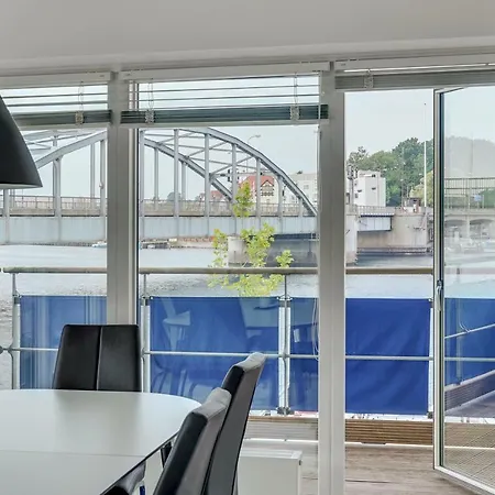 Dom wakacyjny Luxury Center Harbour 2 Bedroom